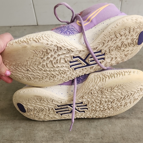 Nike Kyrie 7 Daughter Purple and Pink Sneakers US Size 8.5 - Picture 9 of 10